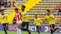 Justin Cuero festeja el primer gol de la clasificación de la Mini Tri al Mundial de Indonesia.